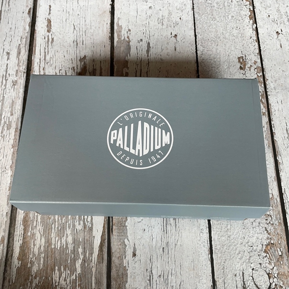 Palladium Women's Wander Lace Suede Sneaker - Picture 12 of 13